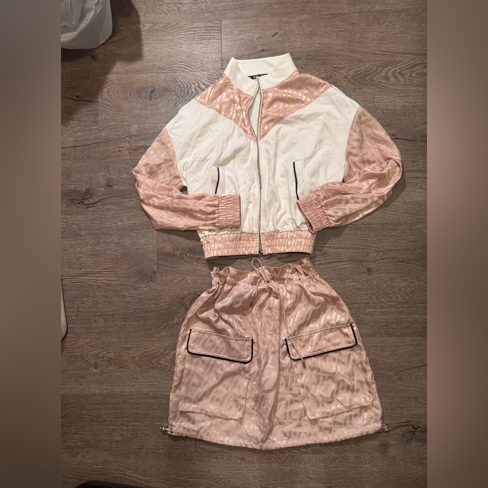 Liu.Jo Milano Elegant 2 Piece Set in Cream Satin Fabric